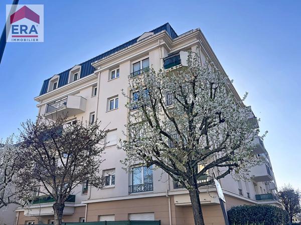 A VENDRE 3 PIECES 63m² BALCON + BOX