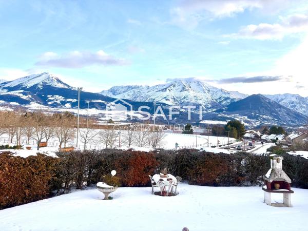 MAISON FAMILIALE AVEC VUE MONTAGNES DE 188 M²SUR 1815 M² DE TERRAIN