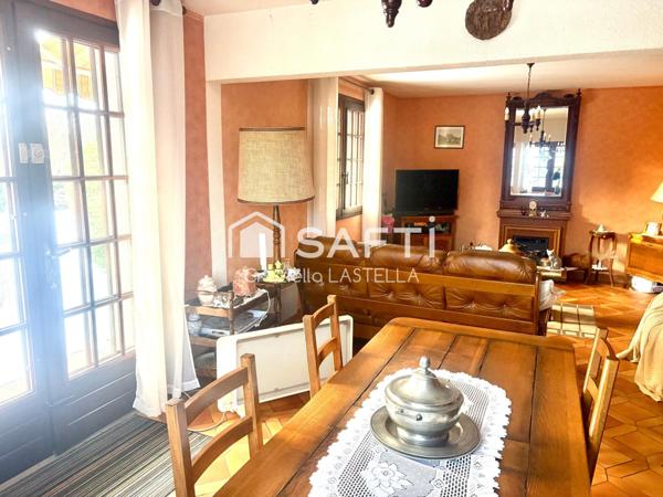 MAISON FAMILIALE AVEC VUE MONTAGNES DE 188 M²SUR 1815 M² DE TERRAIN