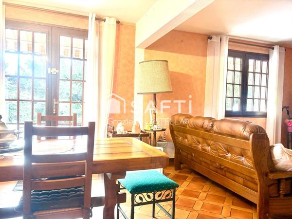 MAISON FAMILIALE AVEC VUE MONTAGNES DE 188 M²SUR 1815 M² DE TERRAIN