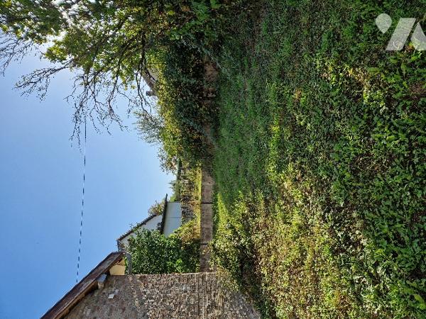 BLAISE, une maison d'habitation à rénover.