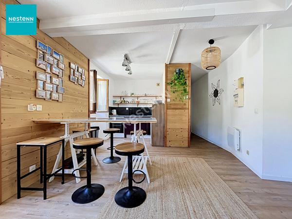 FAVERGES-SEYTHENEX _ Appartement 3 pièces de 58 m², avec parking de copropriété, cave et balcon, à vendre
