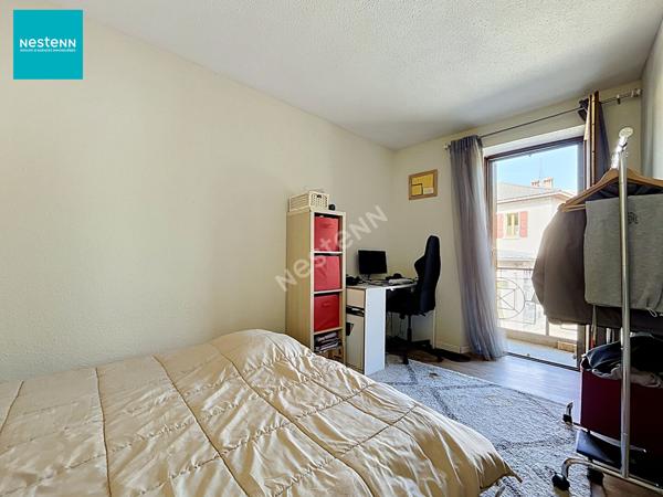 FAVERGES-SEYTHENEX _ Appartement 3 pièces de 58 m², avec parking de copropriété, cave et balcon, à vendre