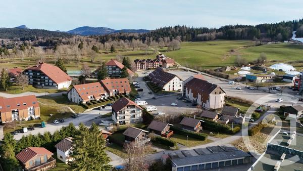 Appartement à vendre  2 pièces - 53,74 m 2   HAUTS DE BIENNE  - 39
