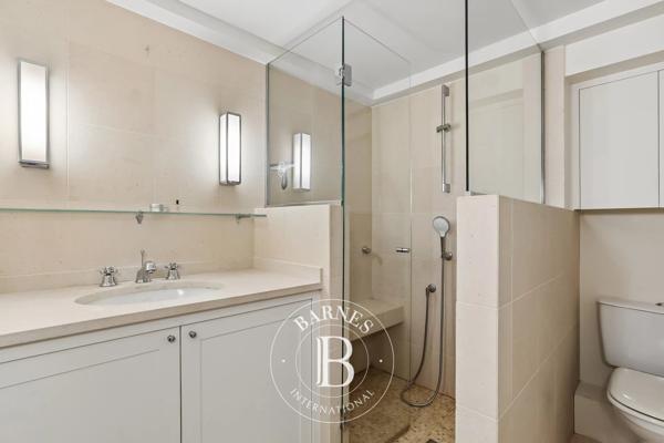 Paris 7ème, Appartement 2 Chambres -  71 m² à vendre