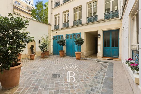 Paris 7ème, Appartement 2 Chambres -  71 m² à vendre