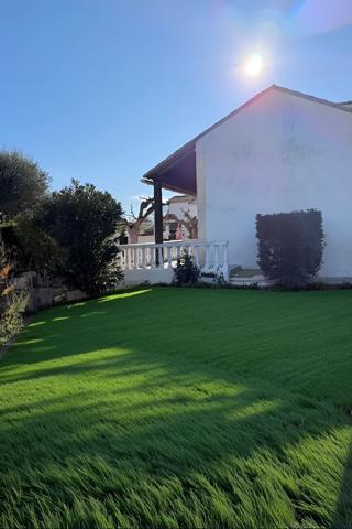 VILLA DE PLAIN PIED AVEC PISCINE SUR UN TERRAIN DE 680 M²