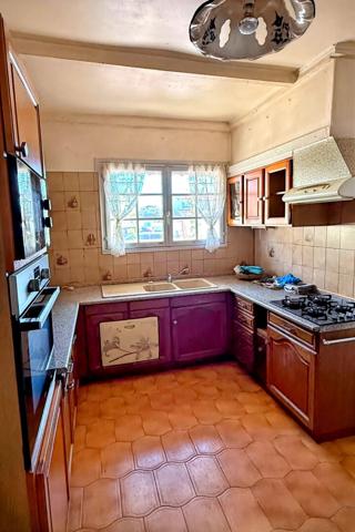 VILLA DE PLAIN PIED AVEC PISCINE SUR UN TERRAIN DE 680 M²