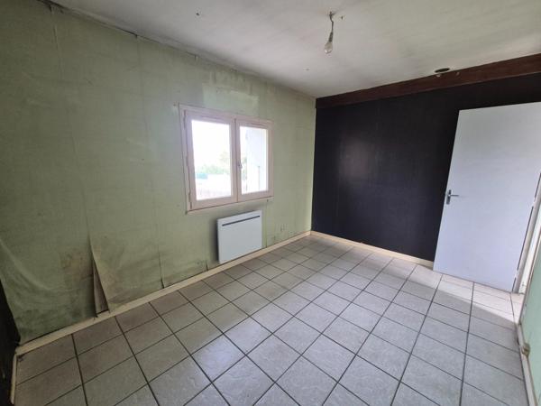 Immeuble à VEAUCHE, 42340 - 240m²