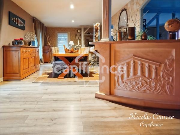 Maison 3 chambres avec véranda, piscine le tout sur 2325m² à Melle (79500)