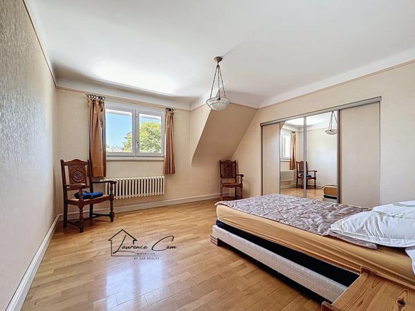 Maison de charme à Landéda – Vie de plain-pied, volumes généreux à deux pas de l’Aber Wrac’h