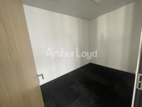 Bureaux à louer à Marcq-en-Baroeul avec parking privatif