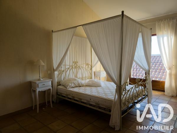 Maison à vendre 13 pièces 440 m² Le Bugue