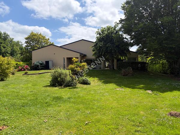 Maison de Plain-pied 6 pièces à vendre à Perthes, 4 chambres, au calme avec piscine