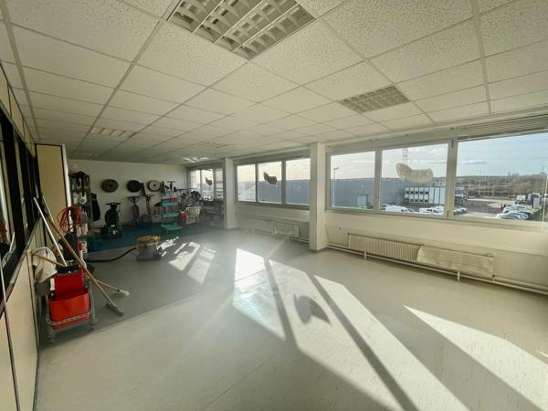 Bureaux à louer à SAINT ETIENNE DU ROUVRAY 76800