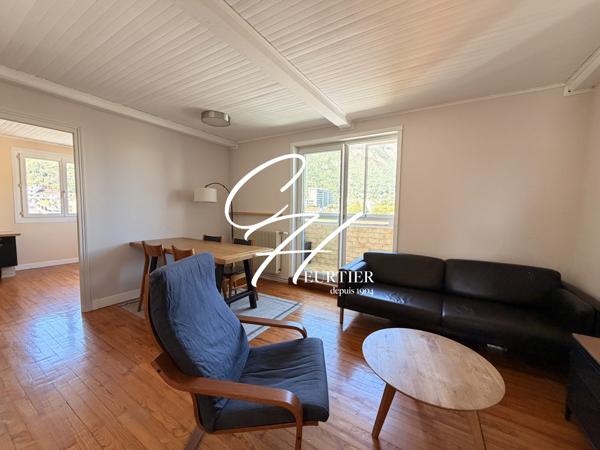 GRENOBLE - APPARTEMENT T4 -DERNIER ETAGE