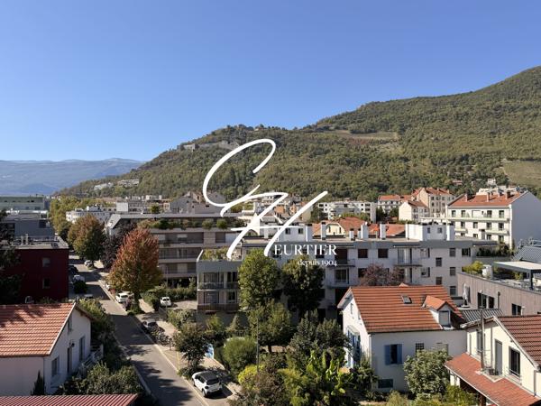 GRENOBLE - APPARTEMENT T4 -DERNIER ETAGE