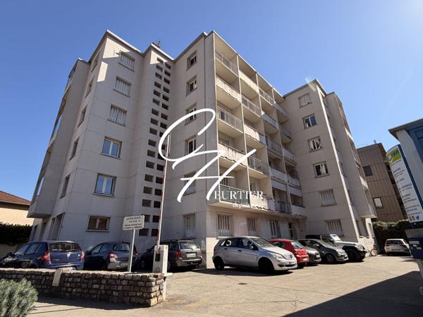 GRENOBLE - APPARTEMENT T4 -DERNIER ETAGE