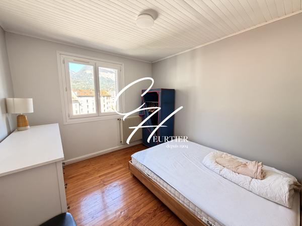 GRENOBLE - APPARTEMENT T4 -DERNIER ETAGE
