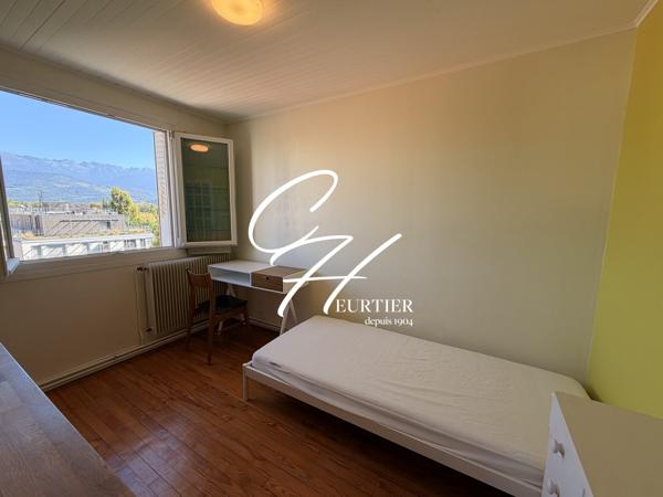 GRENOBLE - APPARTEMENT T4 -DERNIER ETAGE