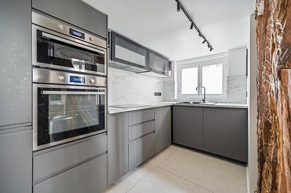 75002 - SENTIER - 3 PIECES BALCON - REFAIT A NEUF