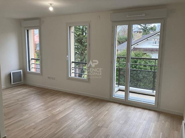 Appartement meublé 2 pièces 43 m2 - Secteur Hopital Loyer 1 408.20 €/mois charges comprises **  - Référence  18191