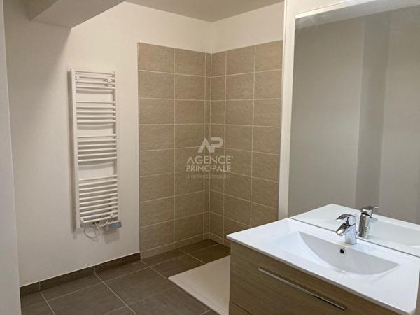 Appartement meublé 2 pièces 43 m2 - Secteur Hopital Loyer 1 408.20 €/mois charges comprises **  - Référence  18191