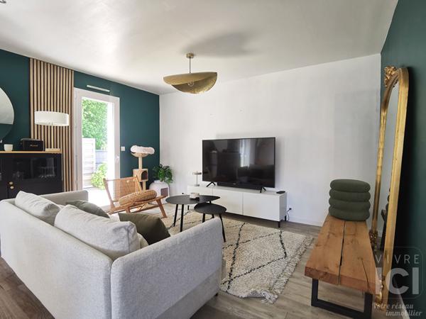 Maison meublée T3 de 71 m² - CASSON - avec jardin , garage et stationnement