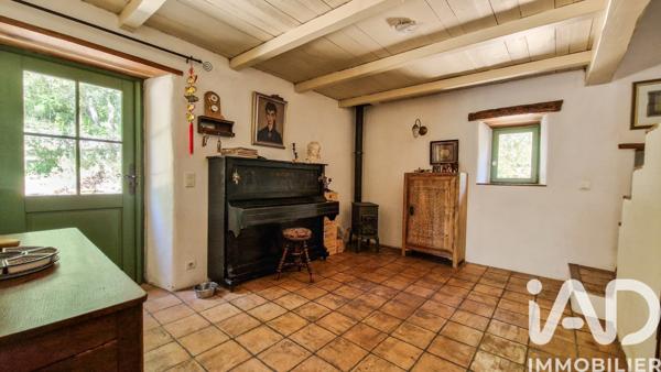 Maison à vendre 6 pièces 130 m² Goudargues
