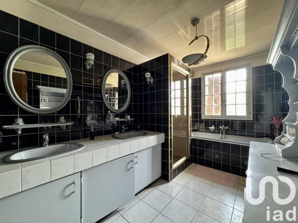 Maison à vendre 6 pièces 170 m² Montfermeil