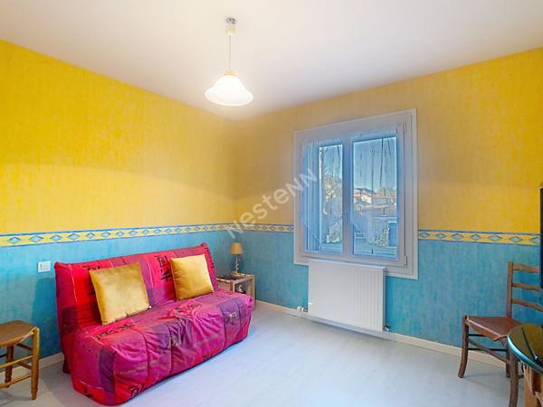 Maison Saint Andre De La Marche 6 pièce(s) 196m2