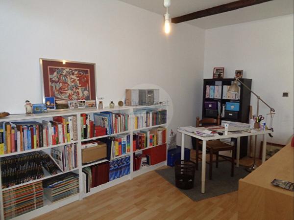 Maison de ville Marmande, 130 m2 avec cour et garage.