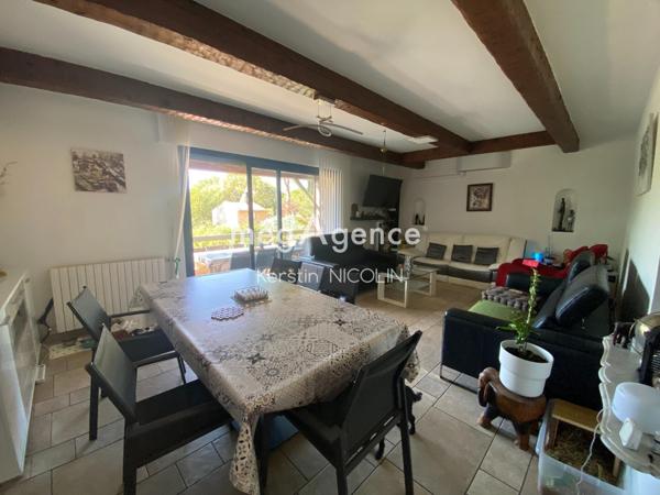 Maison à FLASSANS-SUR-ISSOLE, 83340 - 10 pièces 198m²
