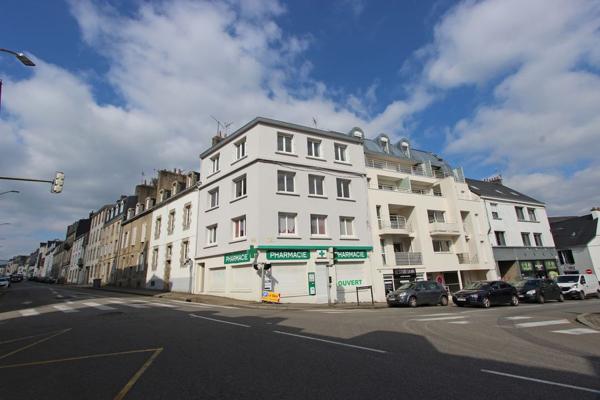 UN APPARTEMENT T3 BIS LUMINEUX EN CENTRE-VILLE DE QUIMPER. -