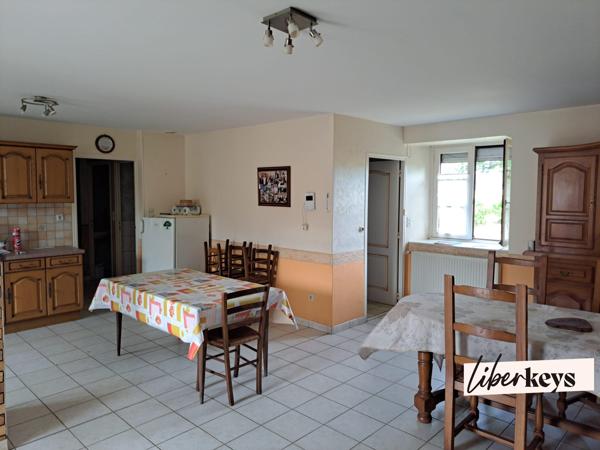 MAISON AVEC CORP DE FERME 
