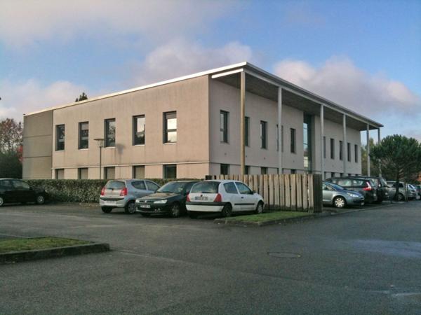 Bureaux à louer rénovés et climatisés à Saint-Herblain avec parkings