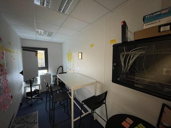 Bureaux à louer rénovés et climatisés à Saint-Herblain avec parkings