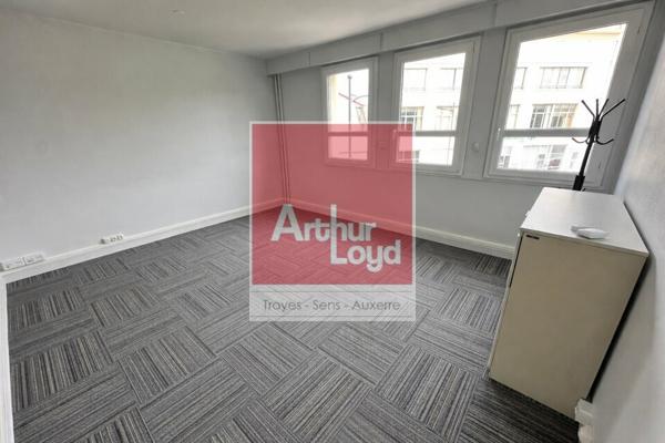 Bureaux 35m² à louer - Troyes proche gare