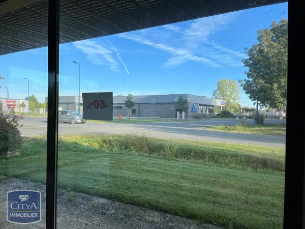 Local commercial à vendre 288m²