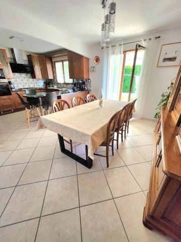 SUPERBE MAISON DE PLAIN PIED 5 CHAMBRES