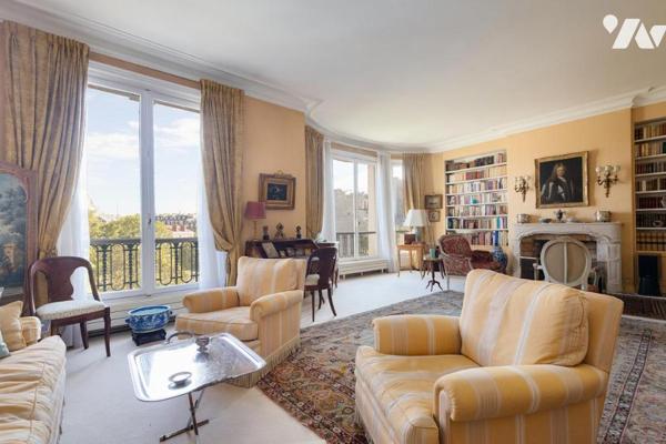Appartement de réception 4/5 pièces avec studio Paris 7ème