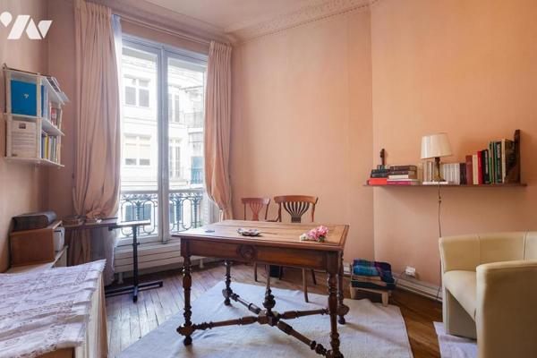 Appartement de réception 4/5 pièces avec studio Paris 7ème