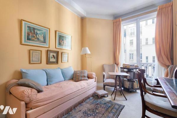 Appartement de réception 4/5 pièces avec studio Paris 7ème