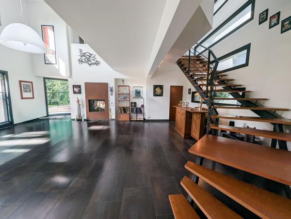 Ploërmel – Ambiance Raffinée & Style Design Pour Cette Splendide Villa d’Architecte (350m²)