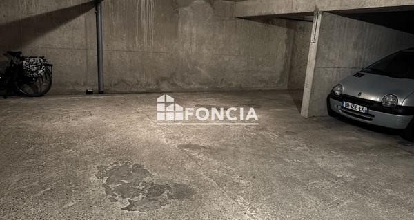 À vendre Parking 9.9 m² - Paris 75015