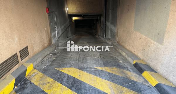 À vendre Parking 9.9 m² - Paris 75015