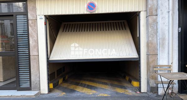 À vendre Parking 9.9 m² - Paris 75015