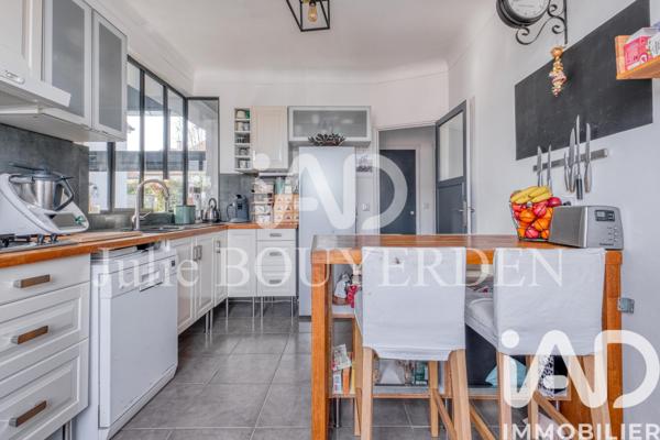Maison à vendre 8 pièces 240 m² Jouy-en-Josas