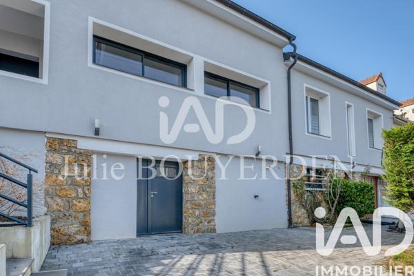 Maison à vendre 8 pièces 240 m² Jouy-en-Josas