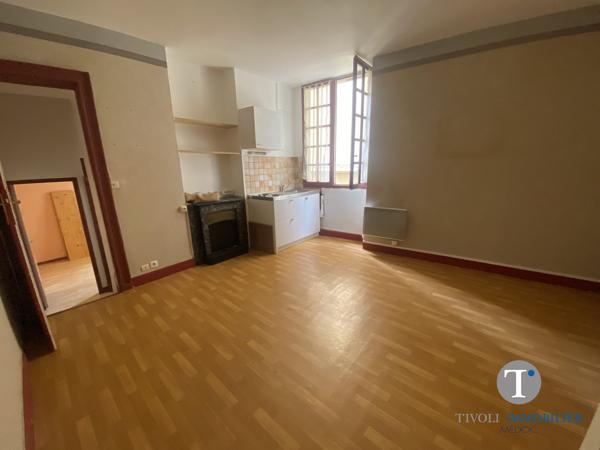 BORDEAUX- CENTRE HISTORIQUE- T2 -30 M2